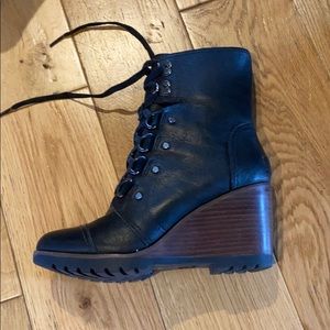 Sorel Womens Black Leather After Hours Lace Up